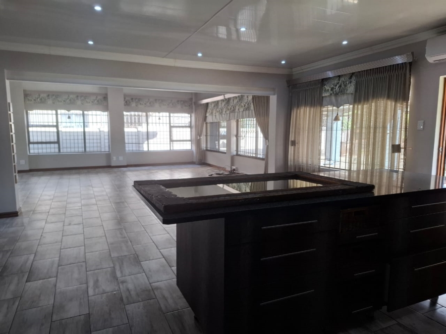 4 Bedroom Property for Sale in Park West Free State